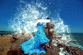 婚纱照海边浪花素材