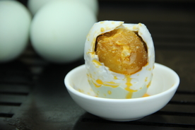 海鸭蛋蛋黄流油鸭蛋