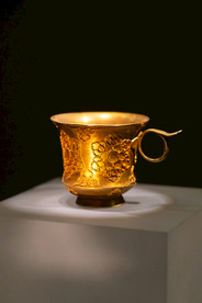 金筐宝钿团花纹金杯