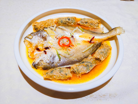 热菜 黄鱼鲞蒸包圆