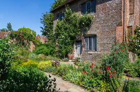 中世纪田园风景摄影图