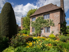中世纪田园风景摄影图