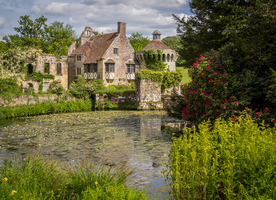 中世纪田园风景摄影图