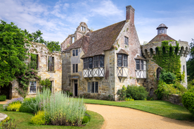 中世纪田园风景摄影图