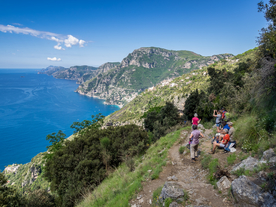 中世纪田园风景摄影图