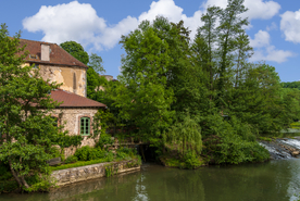 中世纪田园风景摄影图