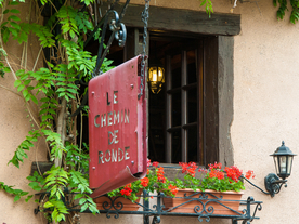 中世纪田园风景摄影图