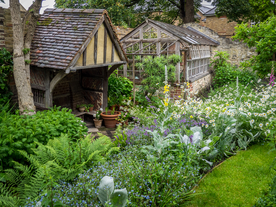 中世纪田园风景摄影图