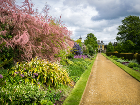 中世纪田园风景摄影图