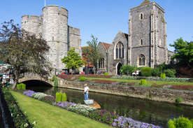 中世纪田园风景摄影图