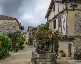 中世纪田园风景摄影图