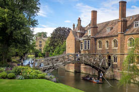 中世纪田园风景摄影图