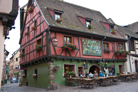 中世纪田园风景摄影图