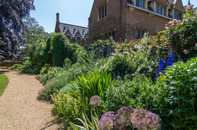 中世纪田园风景摄影图