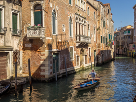 中世纪田园风景摄影图