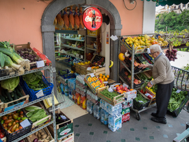 中世纪田园风景摄影图