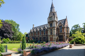 中世纪田园风景摄影图