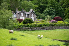 中世纪田园风景摄影图