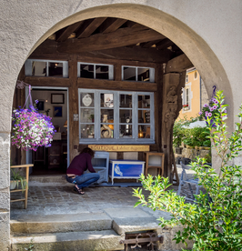 中世纪田园风景摄影图