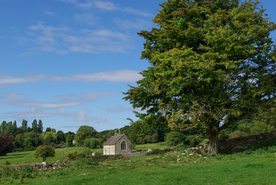 中世纪田园风景摄影图