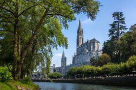 中世纪田园风景摄影图