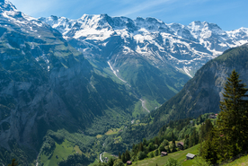 中世纪田园风景摄影图