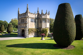 中世纪田园风景图