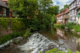中世纪田园风景图