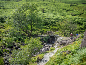 中世纪田园风景图