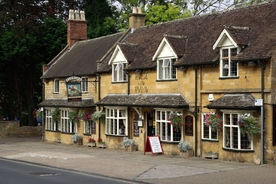 中世纪田园风景图