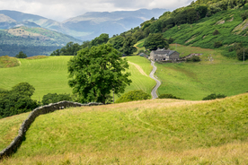 中世纪田园风景图