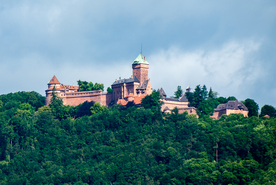 中世纪田园风景图