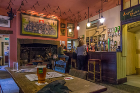 中世纪田园风景图