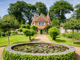 中世纪田园风景图