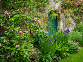 中世纪田园风景图