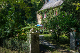 中世纪田园风景图