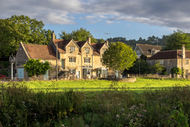 中世纪田园风景图