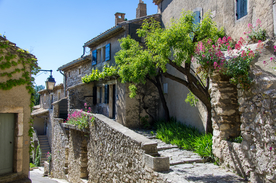 中世纪田园风景图