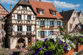 中世纪田园风景图