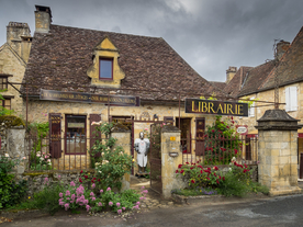 中世纪田园风景图