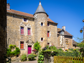 中世纪田园风景图