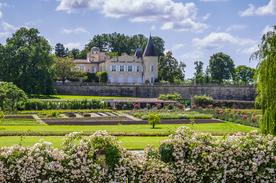 中世纪田园风景图
