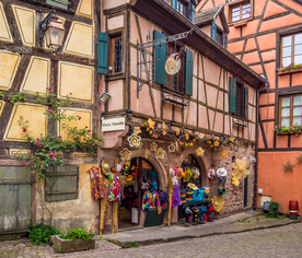 中世纪田园风景图