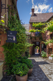 中世纪田园风景图