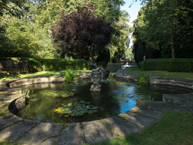 中世纪田园风景图