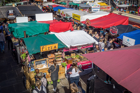 中世纪田园风景图