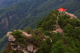 庐山观云亭鹰嘴石