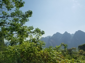 风景图片 山 蓝天白云