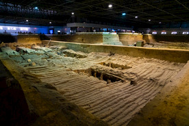 秦兵马俑二号坑遗址骑兵阵