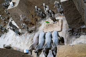 秦兵马俑三号坑遗址车马房